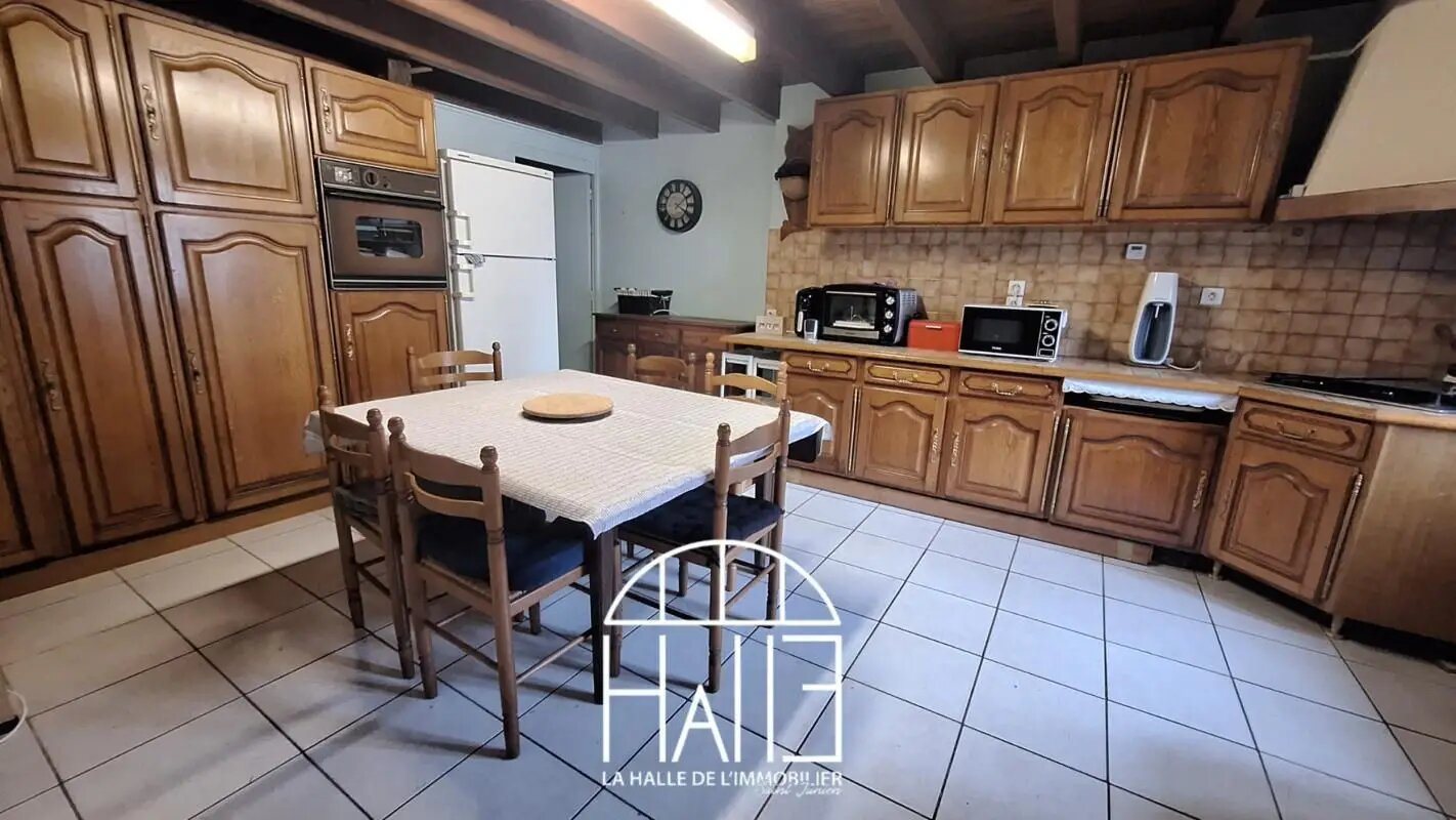 Maison à vendre, 150m², Nouic