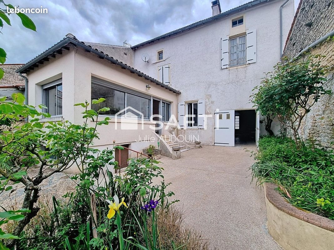 Maison à vendre, 147m², Matha