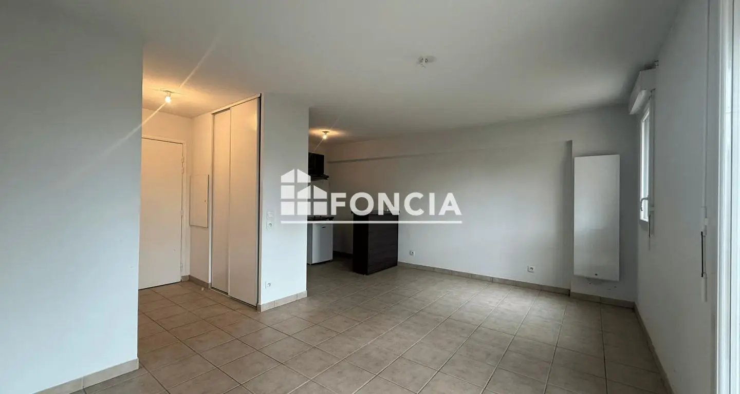 Appartement à louer, 42m², La Rivière-Saint-Sauveur