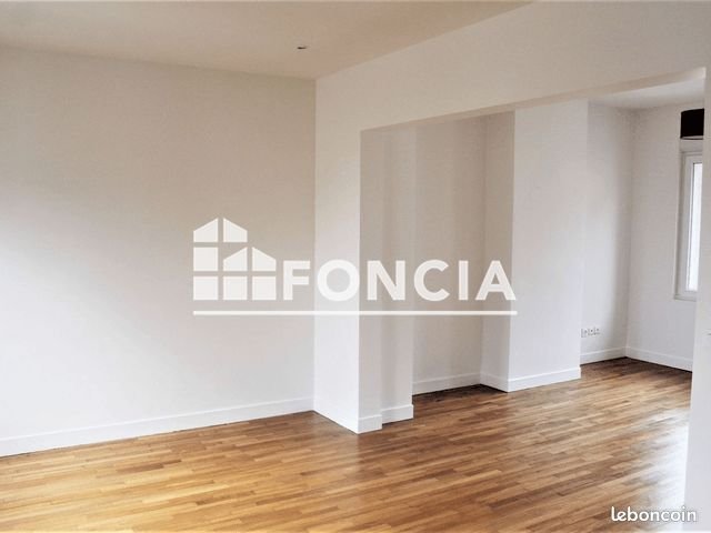 Appartement à louer, 78m², Flers