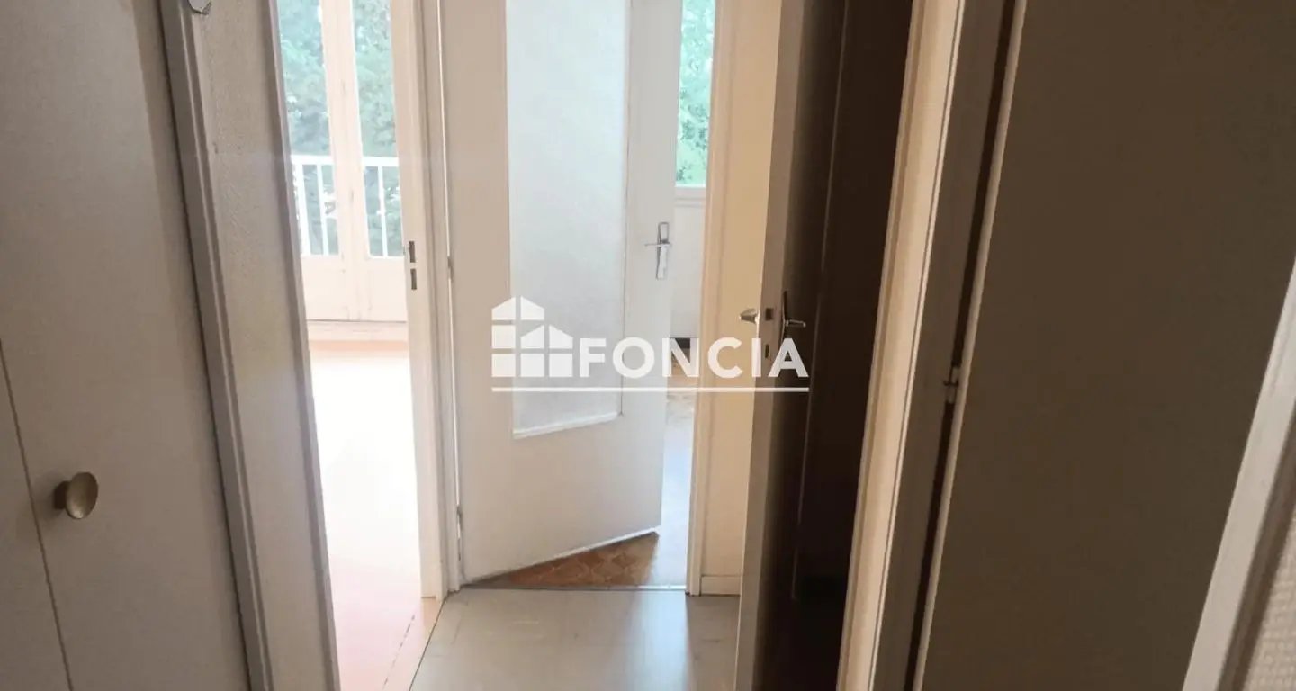 Appartement à louer, 28m², Hérouville-Saint-Clair