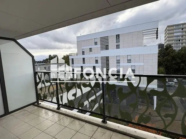 Appartement à louer, 81m², Hérouville-Saint-Clair