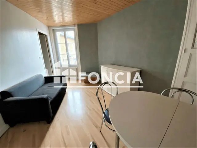 Appartement à louer, 25m², Flers