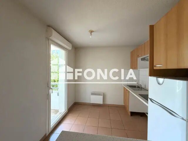 Appartement à louer, 61m², Saint-Juéry