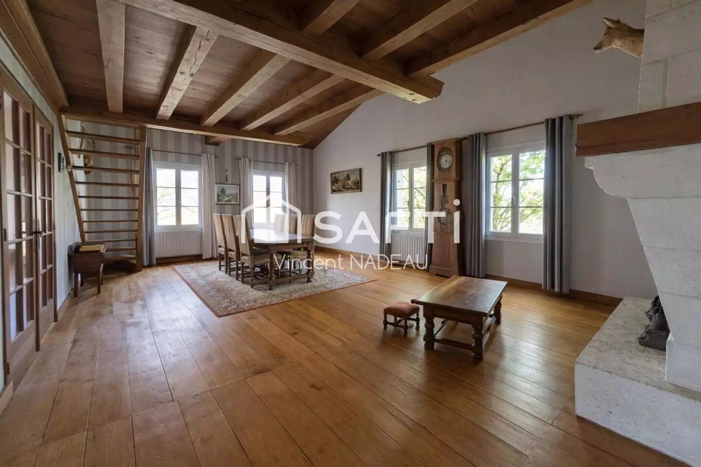 Maison à vendre, 194m², Montmoreau-Saint-Cybard
