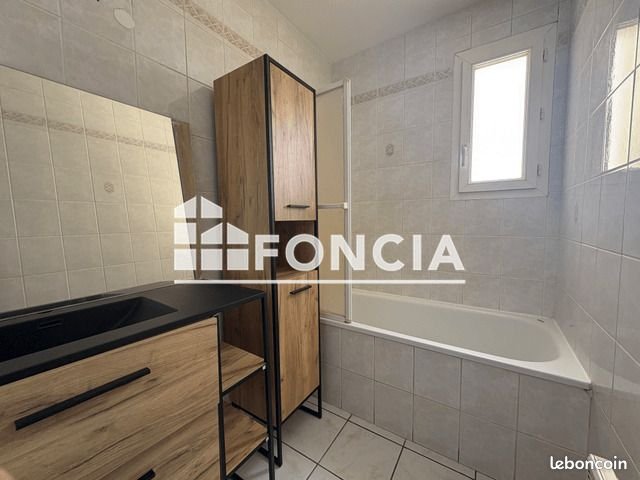 Appartement à louer, 67m², Béziers
