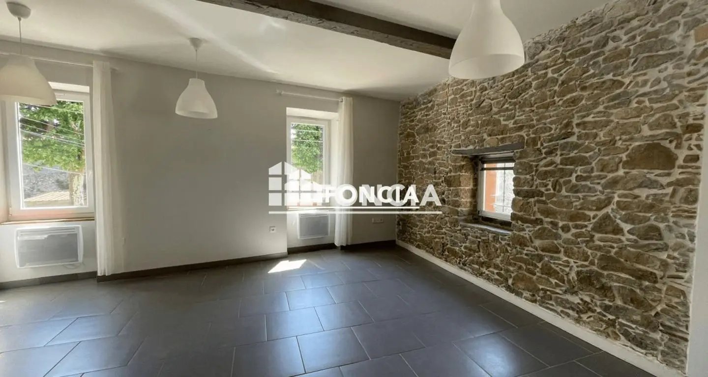 Appartement à louer, 52m², Villegailhenc