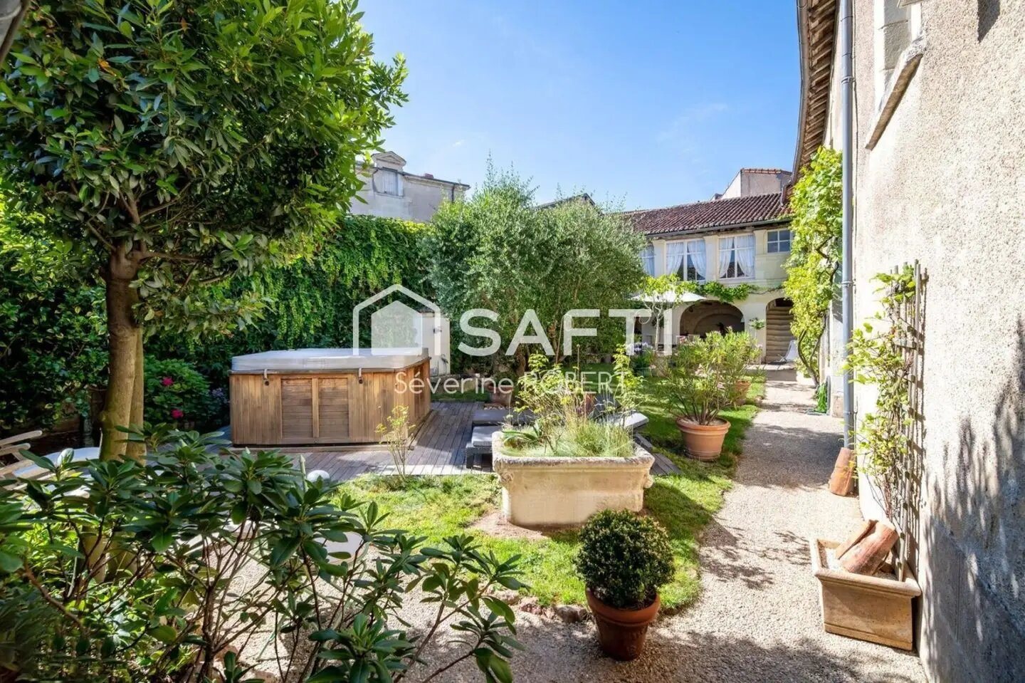 Maison à vendre, 263m², Loudun