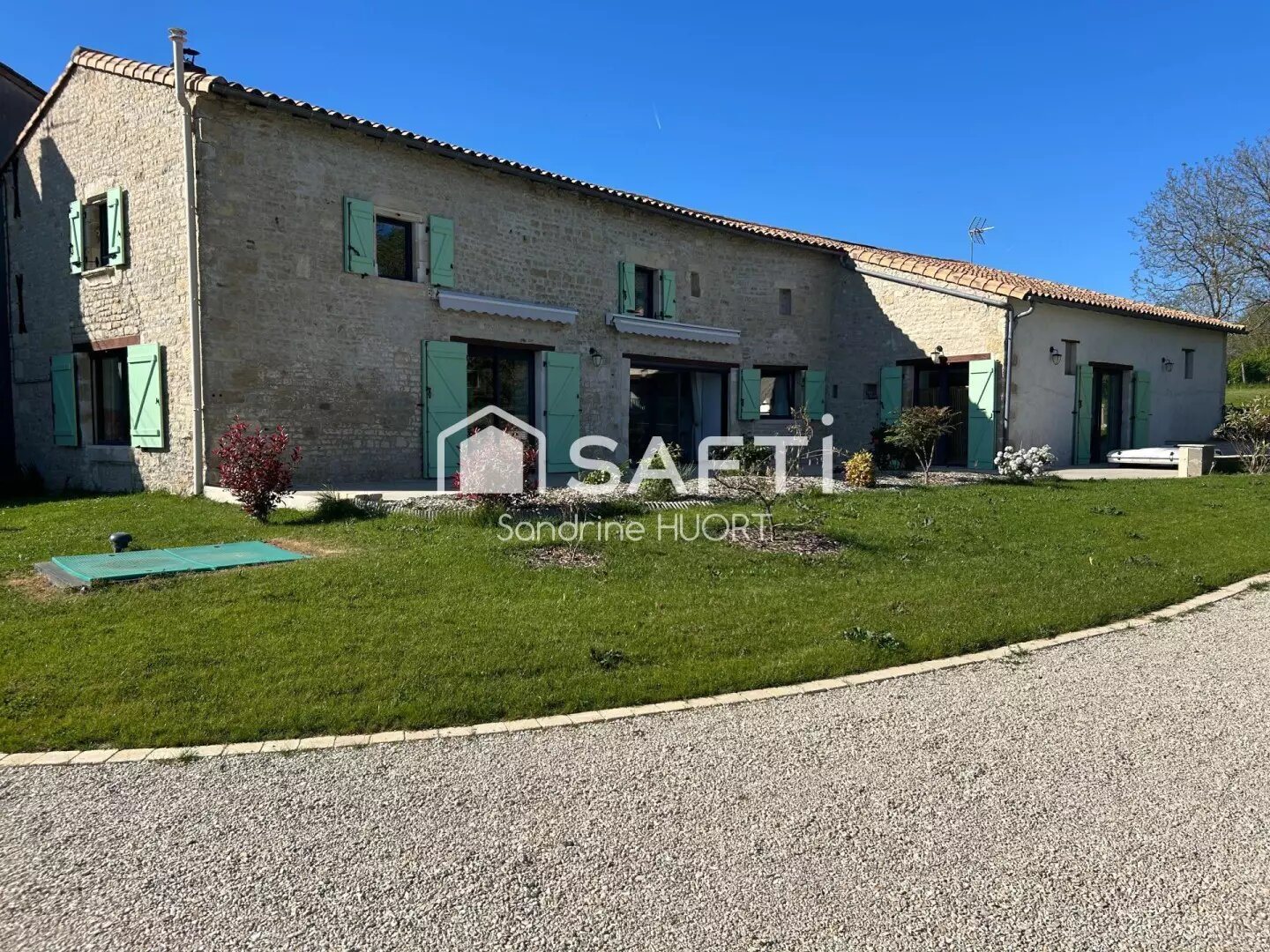 Maison à vendre, 260m², Coulonges-sur-l'Autize