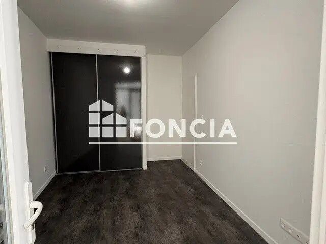 Appartement à louer, 69m², Lourdes