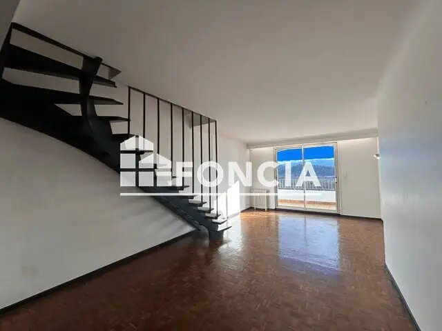 Appartement à louer, 73m², Pau