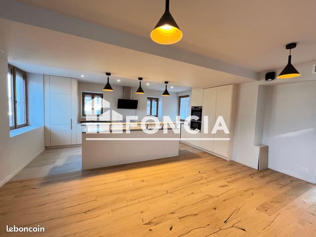 Maison à louer, 348m², Chens-sur-Léman