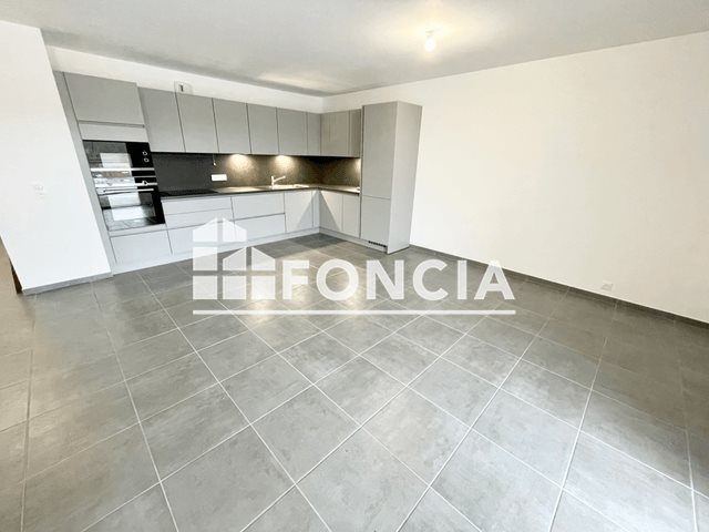 Appartement à louer, 71m², Saint-Genis-Pouilly