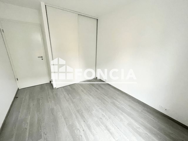 Appartement à louer, 71m², Saint-Genis-Pouilly