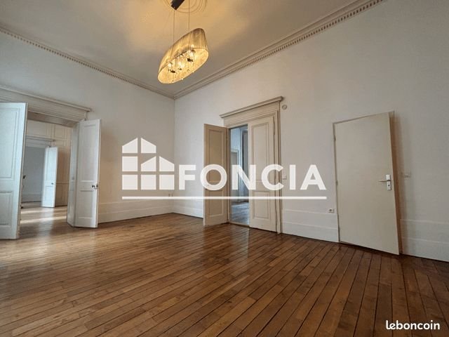 Appartement à louer, 120m², Besançon