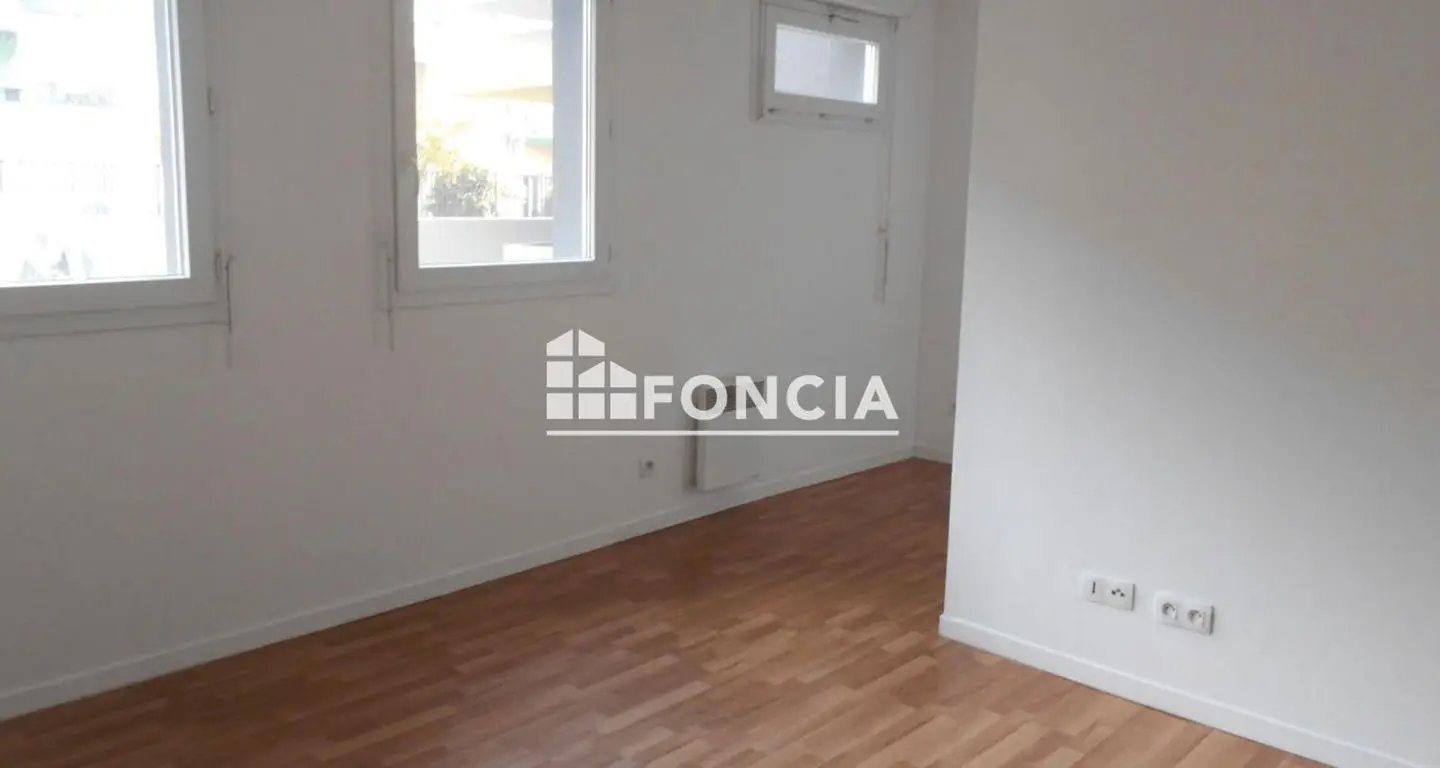 Appartement à louer, 33m², Valenciennes