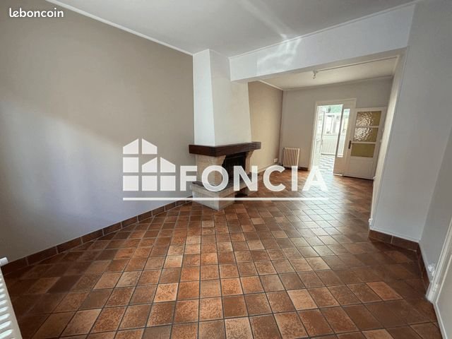 Maison à louer, 81m², Arras
