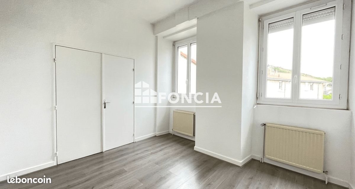 Appartement à louer, 60m², Saint-Just-Saint-Rambert