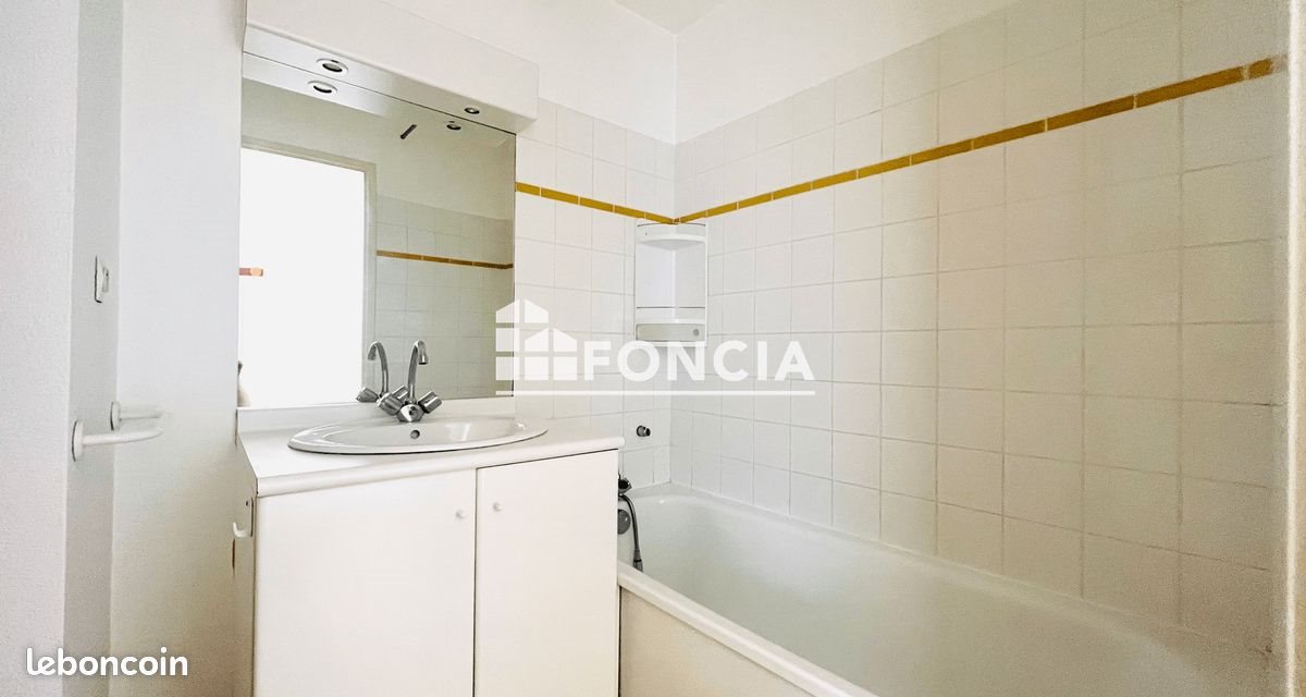 Appartement à louer, 19m², Saint-Etienne