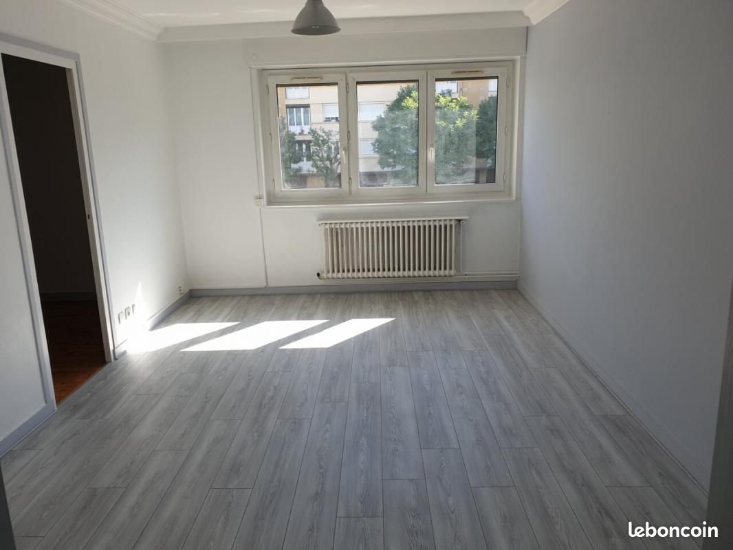 Appartement à louer, 72m², Saint-Etienne