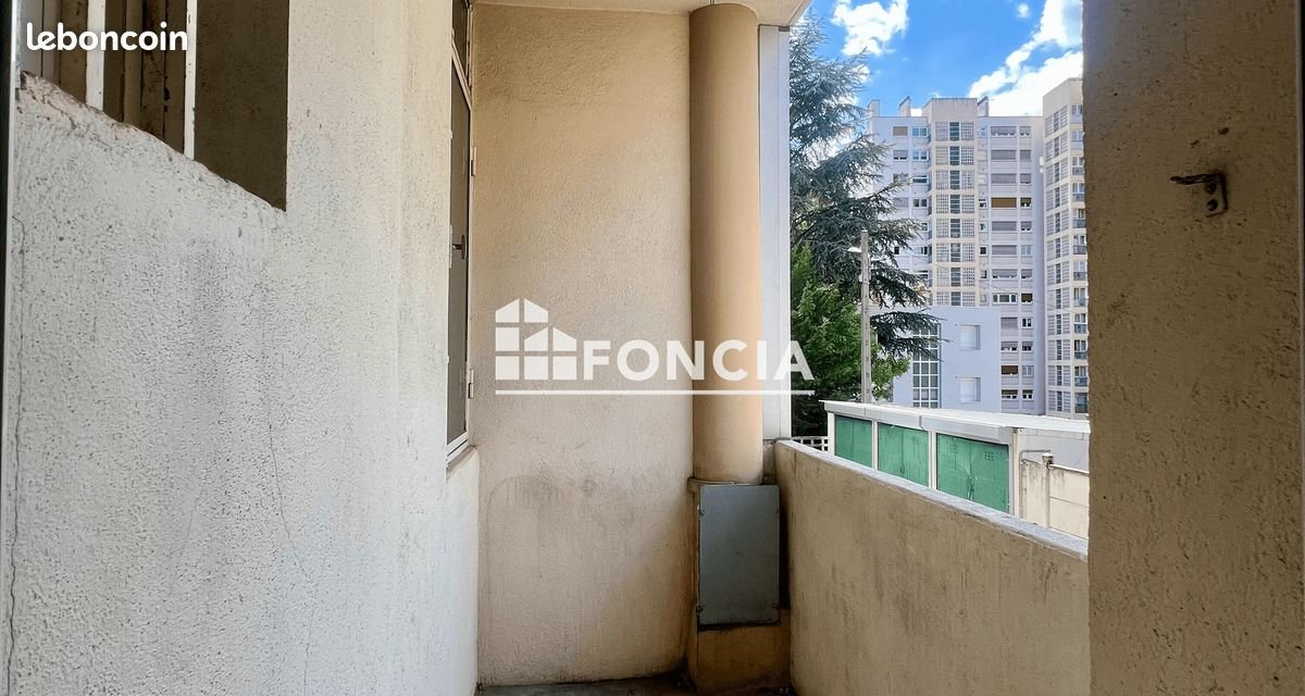Appartement à louer, 45m², Saint-Étienne