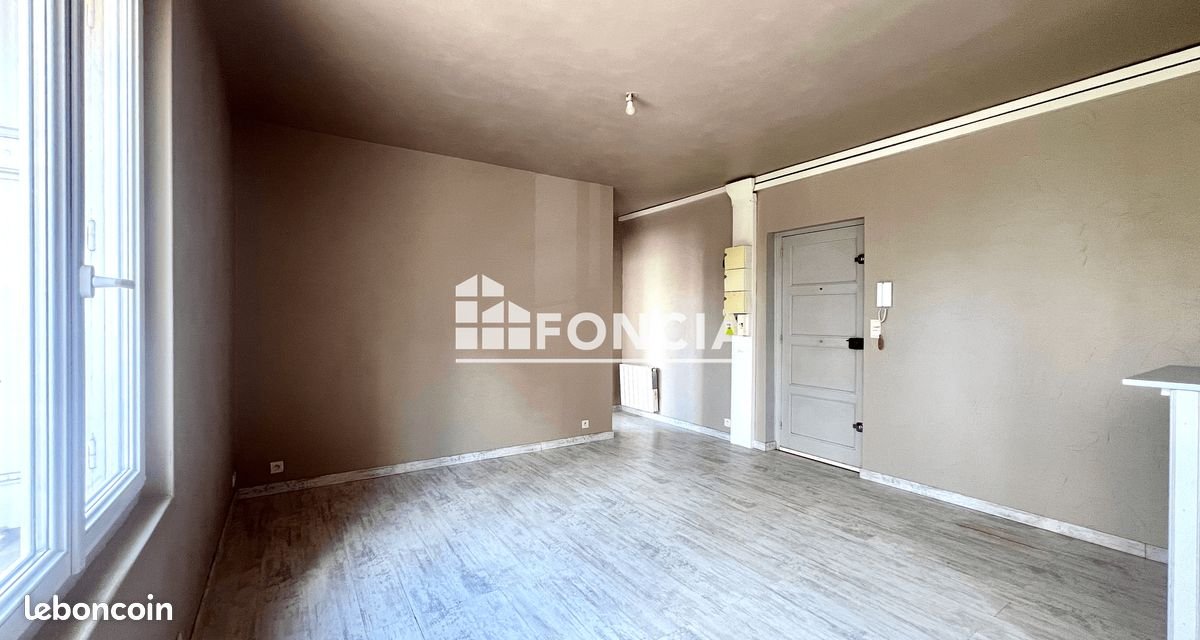 Appartement à louer, 45m², Saint-Étienne