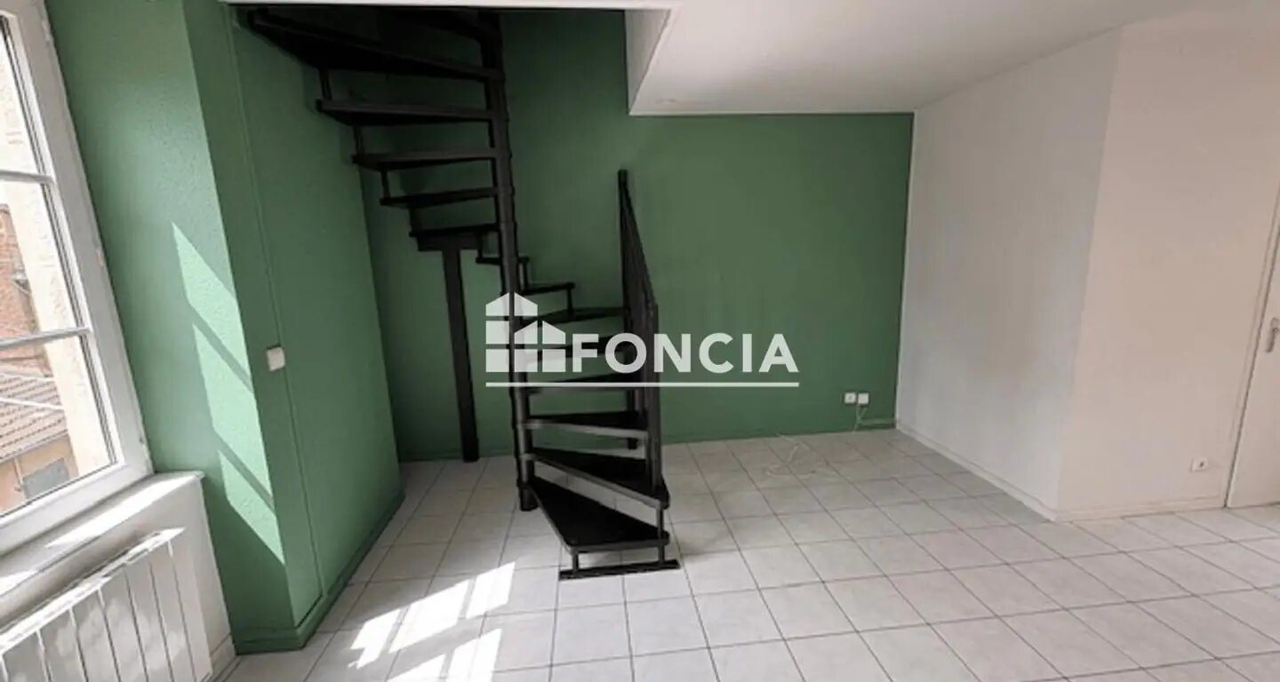 Appartement à louer, 49m², Saint-Etienne
