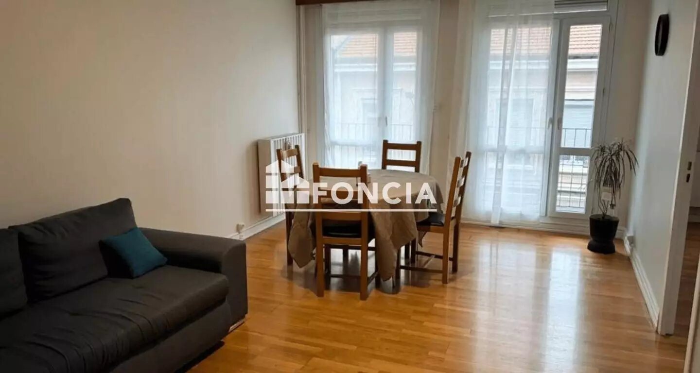 Appartement à louer, 64m², Saint-Étienne