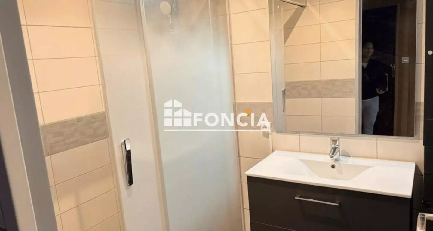 Appartement à louer, 64m², Saint-Étienne