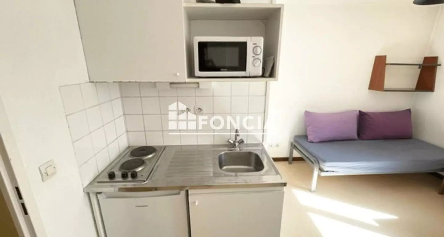 Appartement à louer, 18m², Saint-Étienne