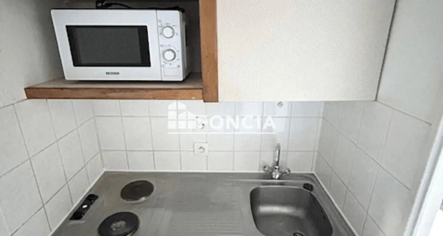 Appartement à louer, 19m², Saint-Étienne