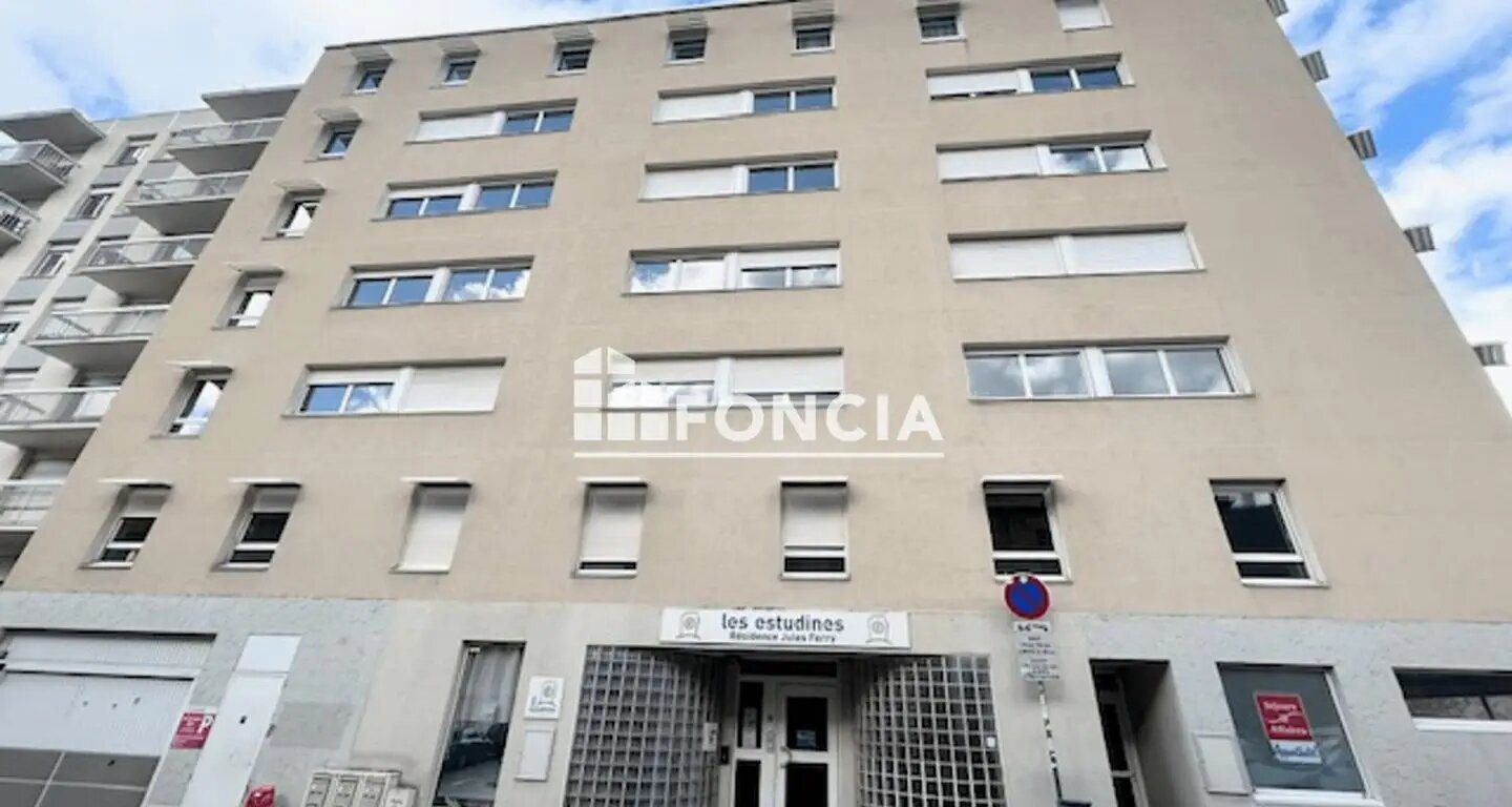 Appartement à louer, 19m², Saint-Étienne