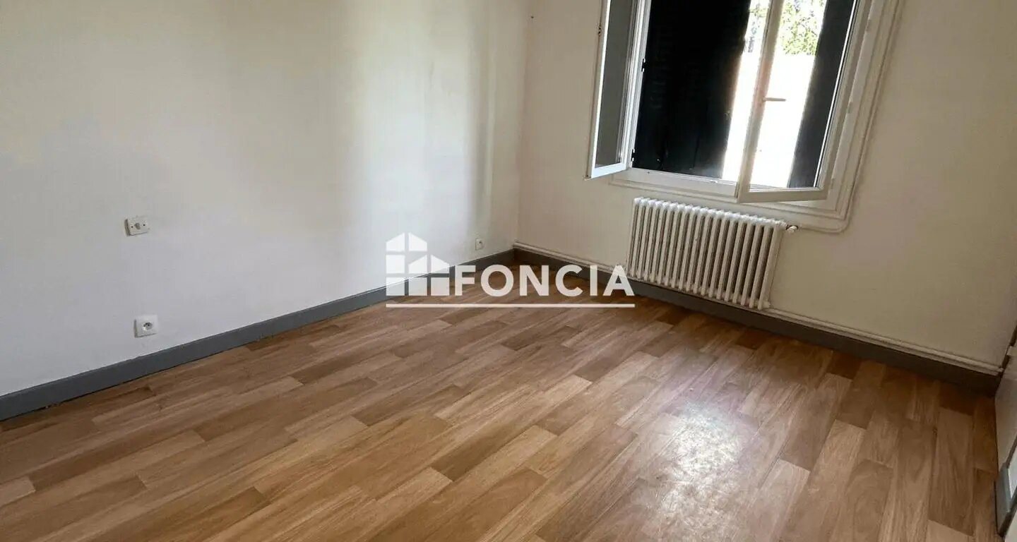 Maison à louer, 74m², Pouilly-sous-Charlieu