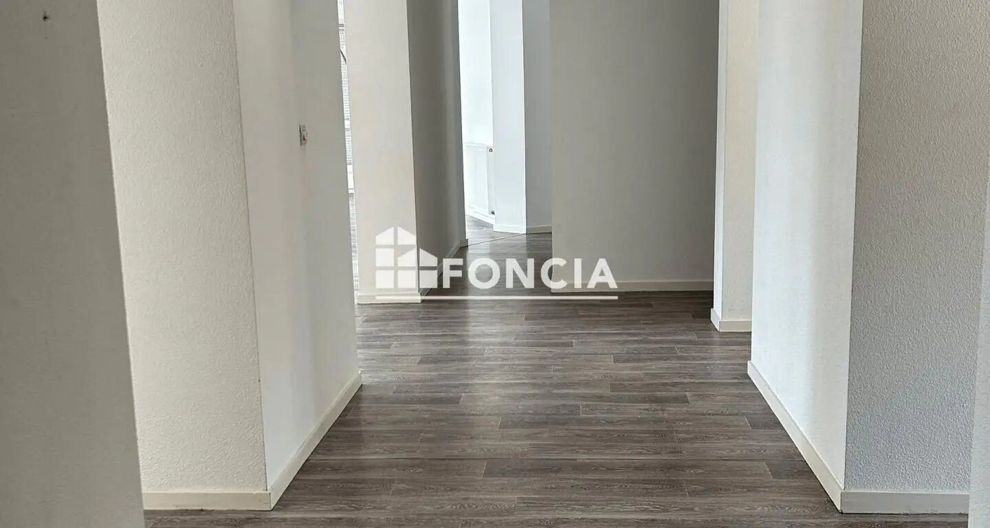 Appartement à louer, 143m², Roanne