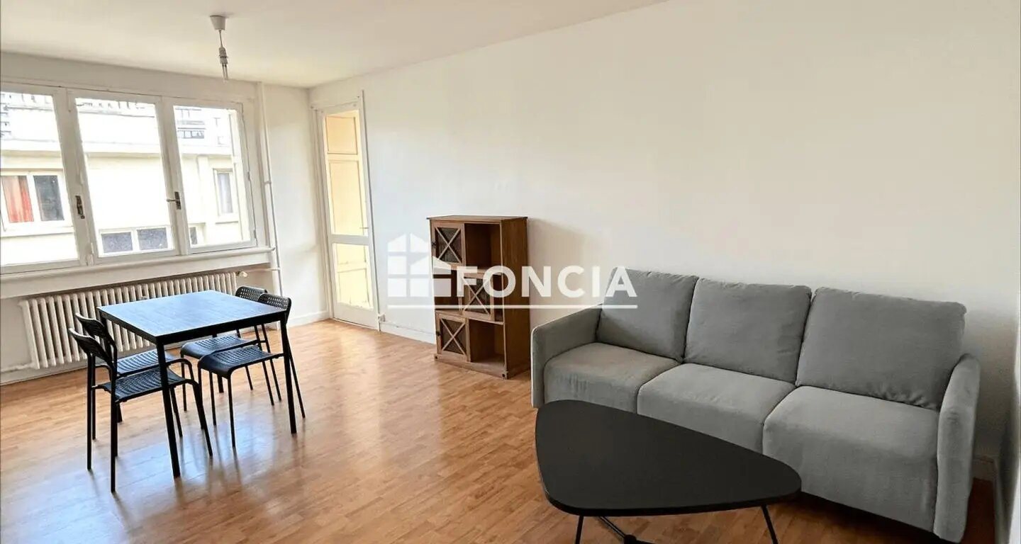 Appartement à louer, 57m², Saint-Étienne