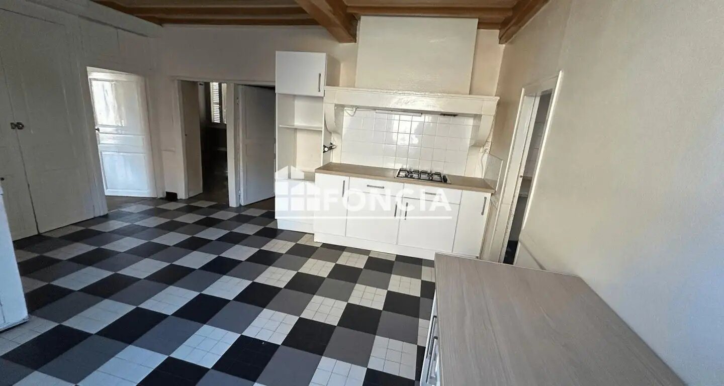 Maison à louer, 172m², Villemontais