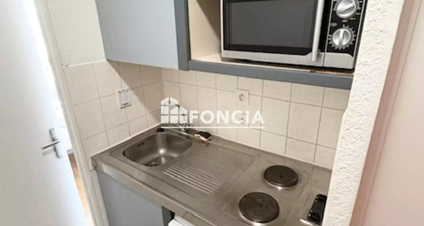 Appartement à louer, 23m², Saint-Étienne
