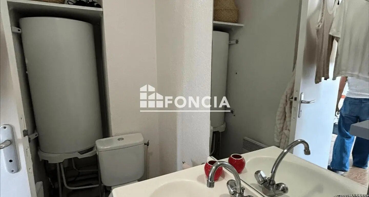 Appartement à louer, 27m², Saint-Etienne
