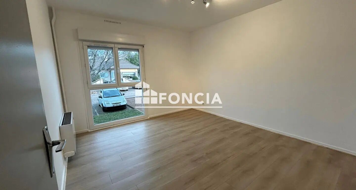 Appartement à louer, 51m², Roanne