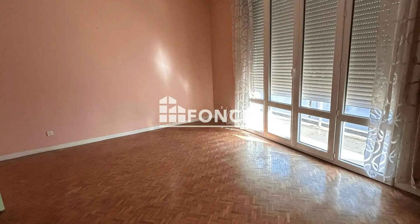 Appartement à louer, 76m², Saint-Étienne