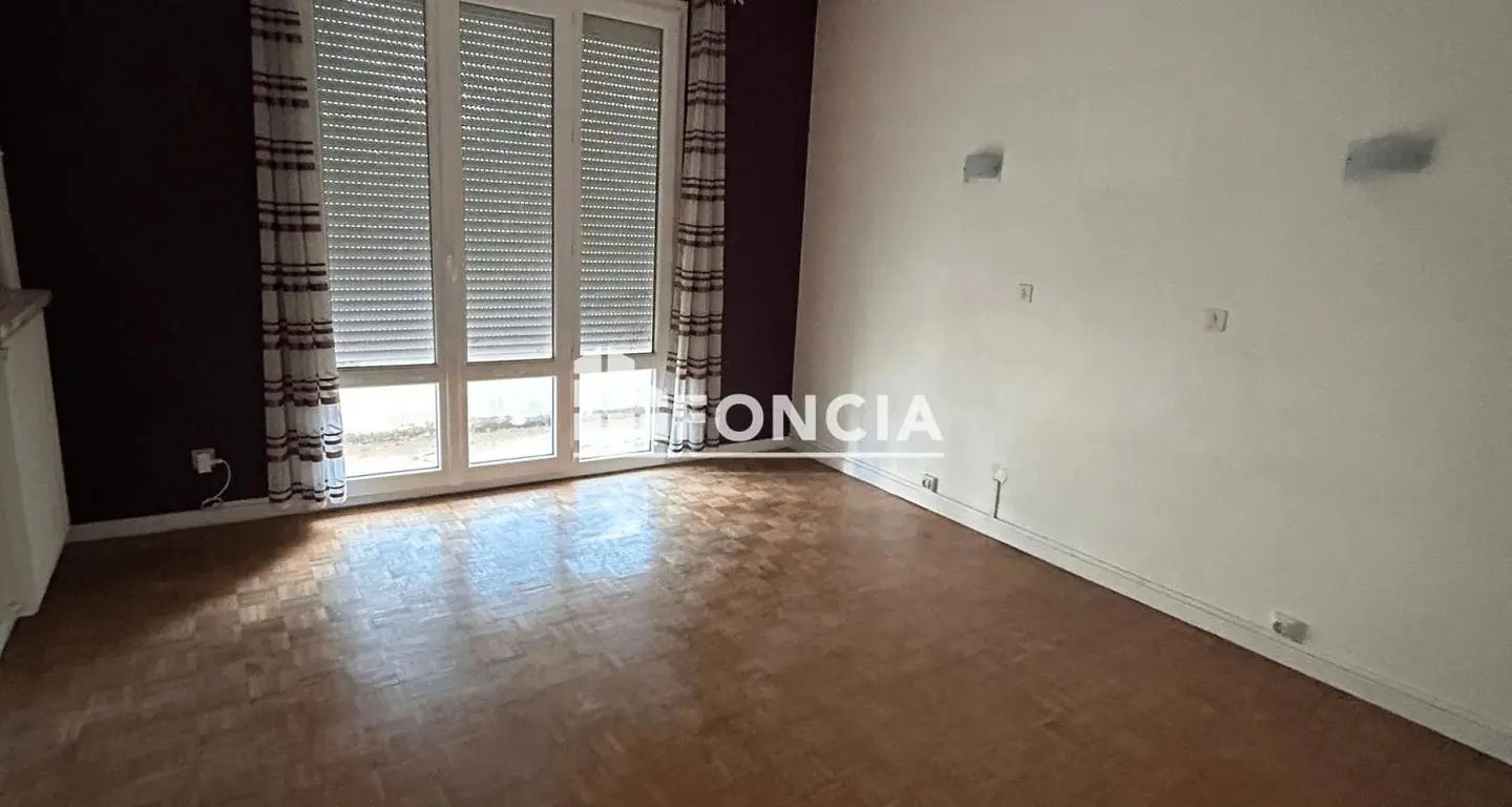 Appartement à louer, 76m², Saint-Étienne