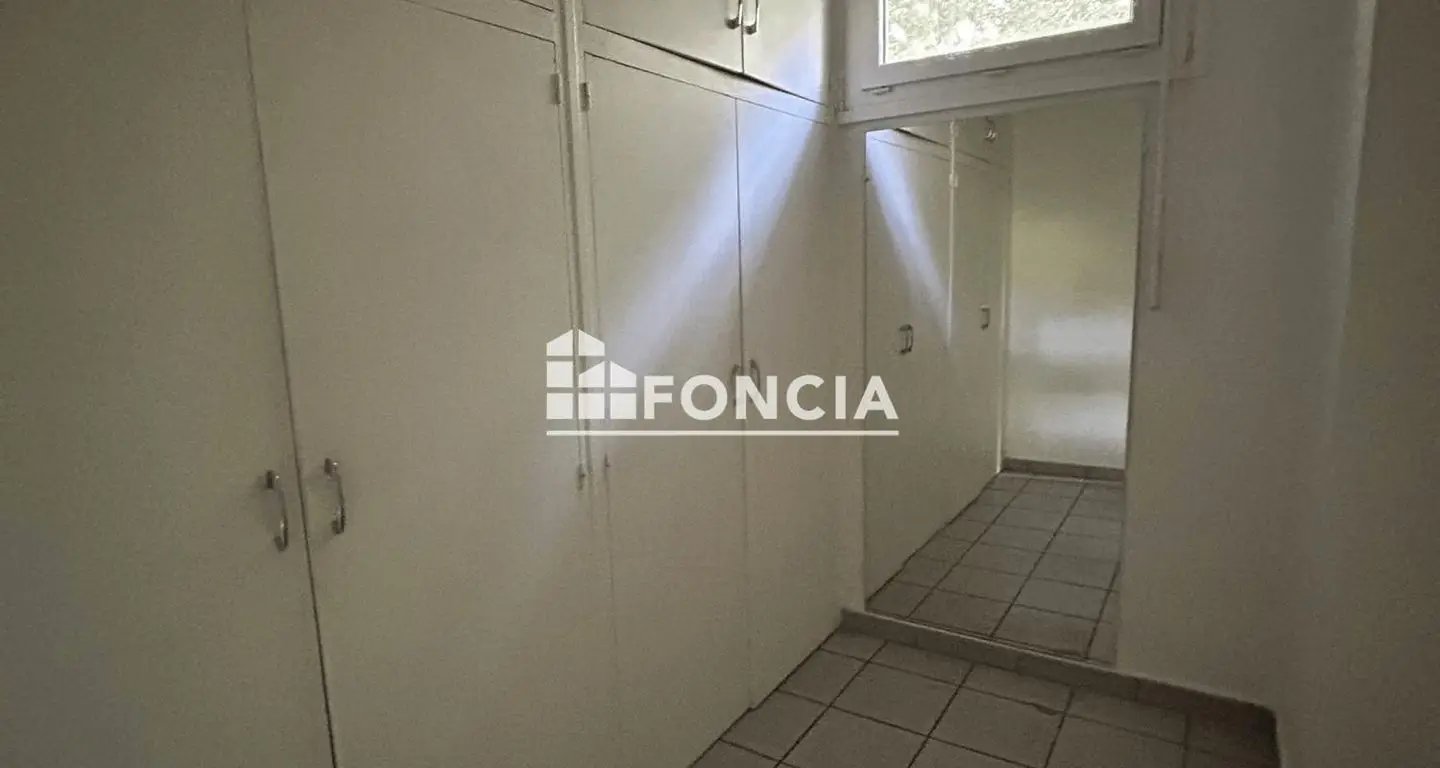 Appartement à louer, 76m², Saint-Étienne