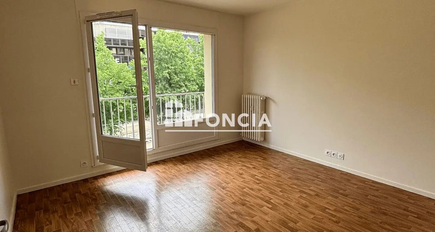 Appartement à louer, 46m², Saint-Étienne