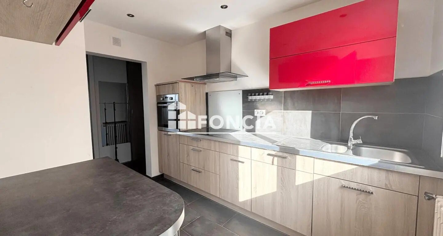 Appartement à louer, 80m², Saint-Étienne