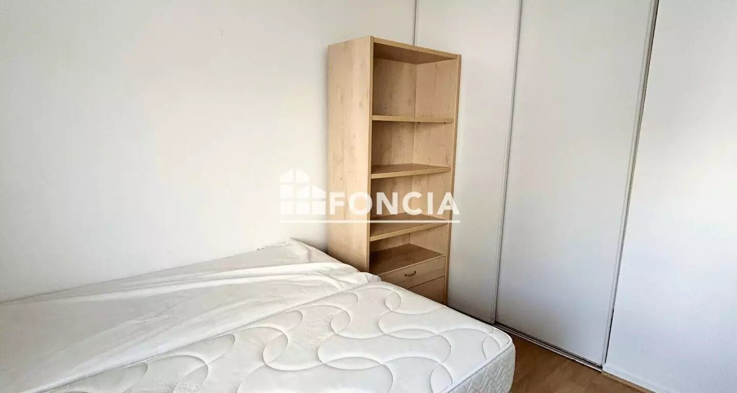 Appartement à louer, 20m², Saint-Étienne