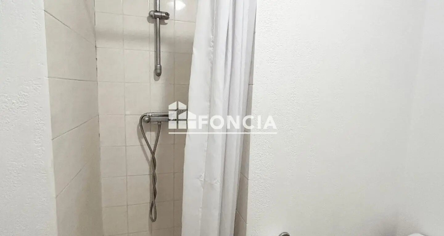 Appartement à louer, 20m², Saint-Étienne