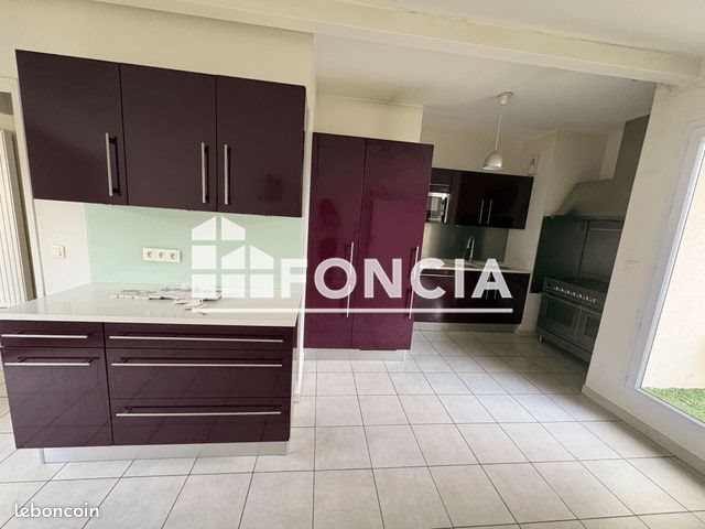 Appartement à louer, 154m², Bourg-en-Bresse