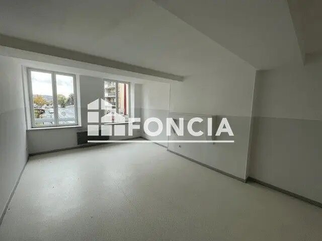 Appartement à louer, 54m², Sedan
