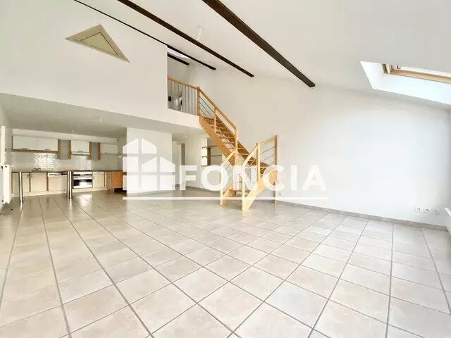 Appartement à louer, 110m², Rémilly