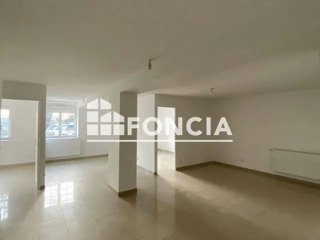 Appartement à louer, 61m², Vrigne aux Bois